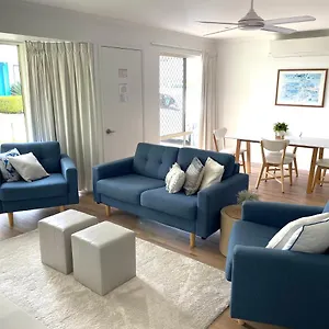 2 Bedroom Ground Level In Tropical 4* Noosaville